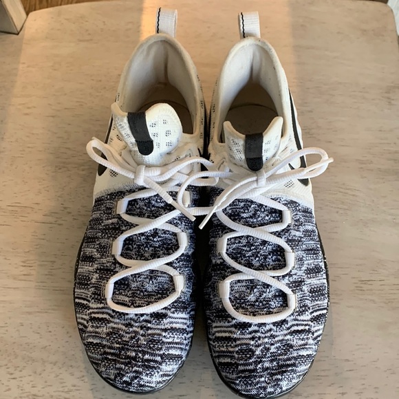 Nike Zoom KD 9 Oreo Kevin Durant Basketball Sneakers Kids/Boys size 7Y - Picture 1 of 7